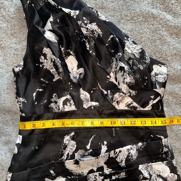 One Shoulder Black And White Dress - Picture 5 of 7